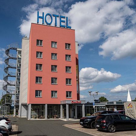 Qualitel Wilnsdorf Hotel Ngoại thất bức ảnh